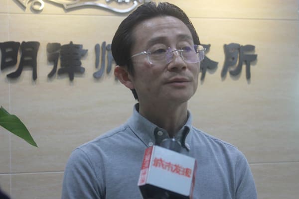 汪腾锋律师就“网络谣言的法律问题”接受深圳电视台采访